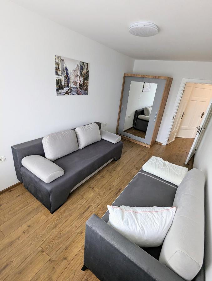 Lovely 2-Bedroom Flat In The Heart Of Druskininkai Exterior foto